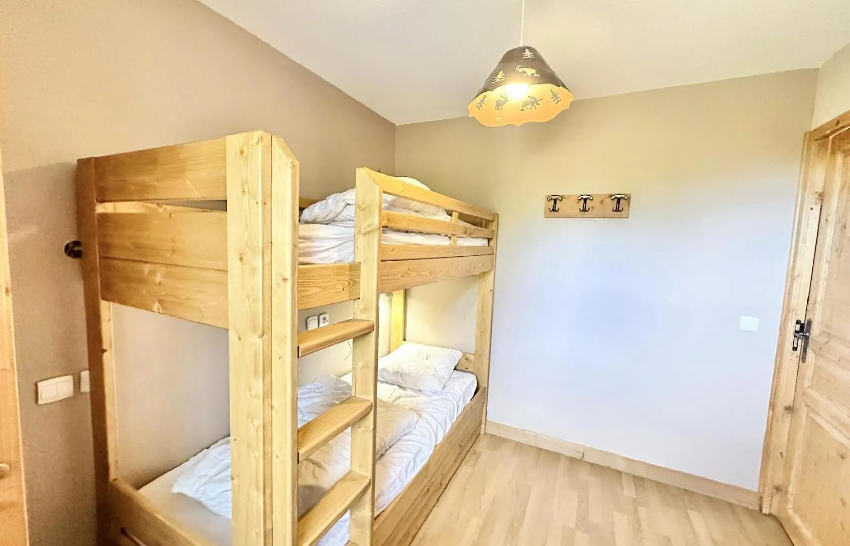 Apartment Residence Le Hameau Des Rennes - T2 Pied Des Pistes, Acces Piscine, Ideal Mae-0771 Vars  France